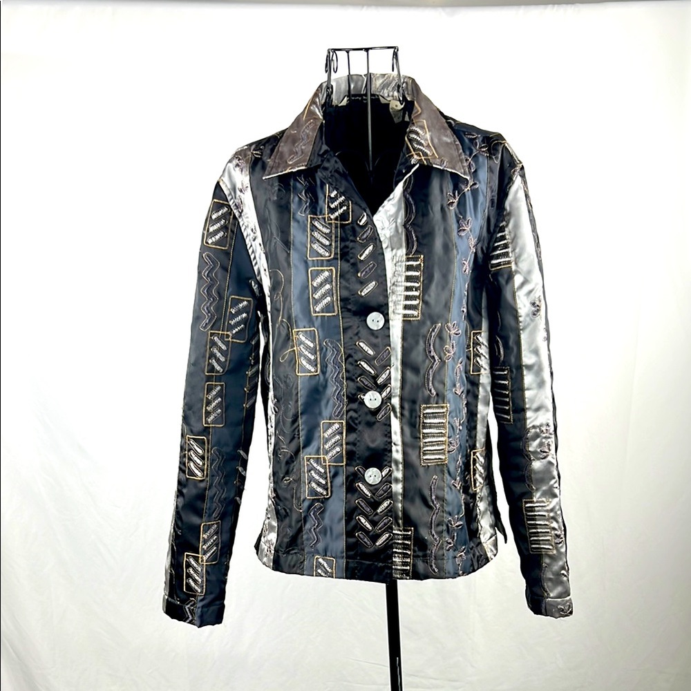 French laundry woman’s silver and black blazer size small 100% polyester